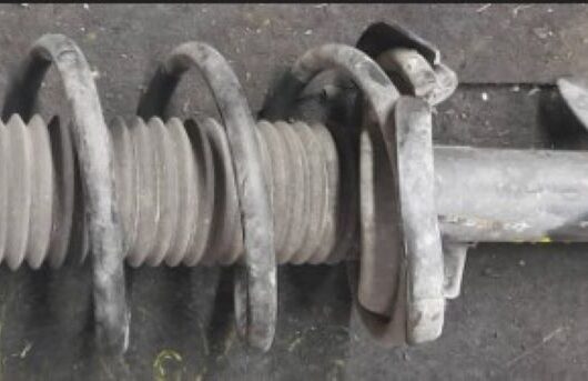(1058B52) Ammortizzatore anteriore Dx Volvo V50 1.6 hdi anno 2007 cod. 31277605