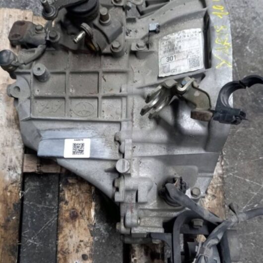 (AA8EFE) Cambio completo Toyota YARIS 1.0b cambio 5 marce anno 2001