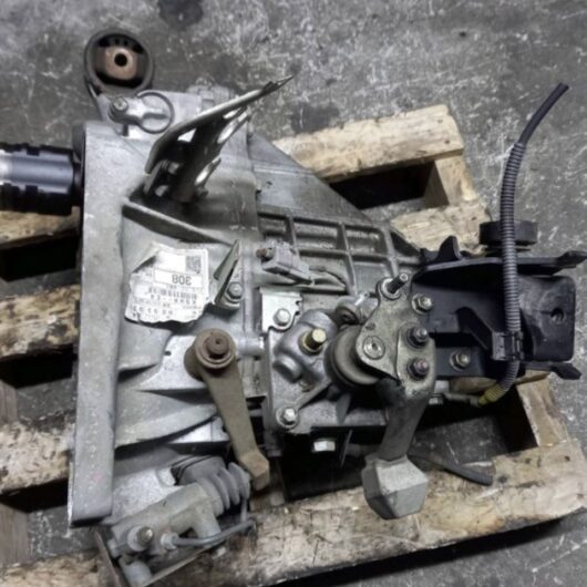 (5A72D5) Cambio completo Toyota YARIS 1.0 cambio 5 marce anno 2007