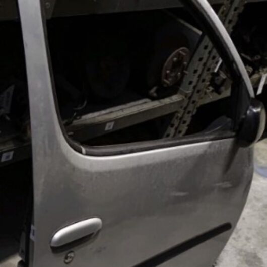 (FD481D) Porta anteriore DX Toyota YARIS VERSO anno 2005