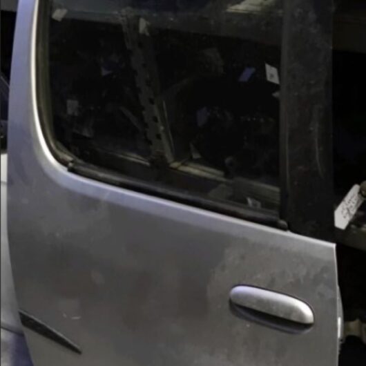 (FD481F) Porta posteriore SX Toyota YARIS VERSO anno 2005