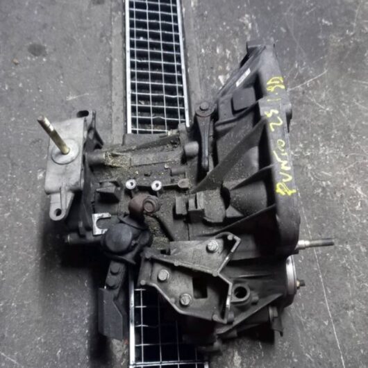 (C033D7) Cambio Fiat PUNTO 1.9d  2^ Serie 5 marce anno 2002 cod. 55180724