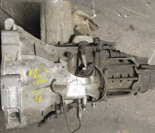 (C033F6) Cambio AUDI A4 1.9 anno 1997 cod. 012300053TX
