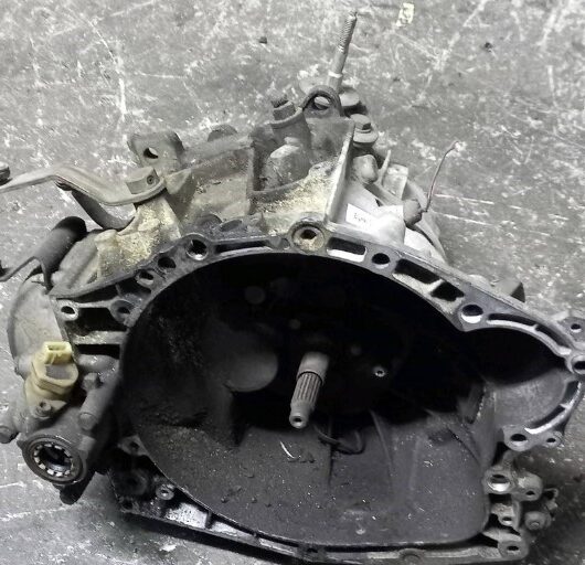 (63B290) Cambio Peugeot 206 1.9 anno 2000 cod. 2231A7