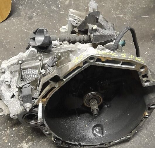 (BCDE58) Cambio Renault SCENIC 3^ Serie 1.5 cod. 320105094R