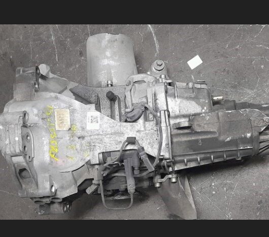 (433B26) Cambio Volkswagen PASSAT 1.8 anno 2001 cod. 012300054F