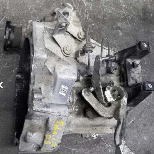 (C033F3) Cambio Volkswagen POLO 1.4 anno 2005 cod. 02T300057KV