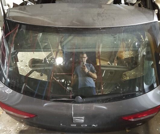 (74D2D8) Portellone Seat LEON cod. 5F9827024