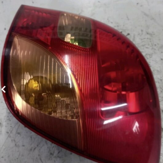 (4EBE4E) Fanale posteriore DX Toyota COROLLA anno 2003 cod. 8155113540