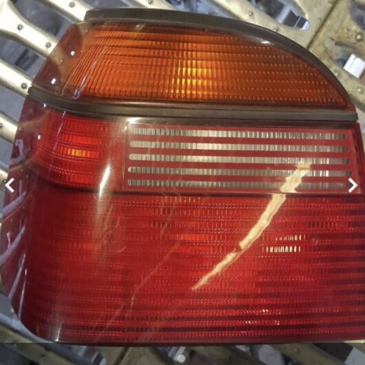 (D8020A) Fanale posteriore Sx Volkswagen GOLF dal 1991 al 1998 cod. 1H6945111